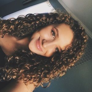 Meet your Posher, Lindsey